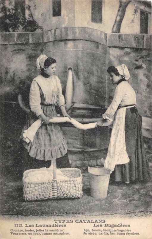 Carte postale ancienne Types Catalans Les Lavandieres