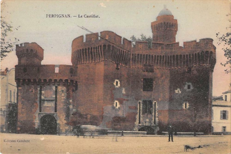 Carte postale ancienne Perpignan Le Castillet à Perpignan