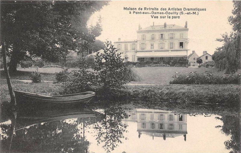 Carte postale ancienne Maison De Retraite Des Artistes Pont Aux Dames Vue Sur Le Parc