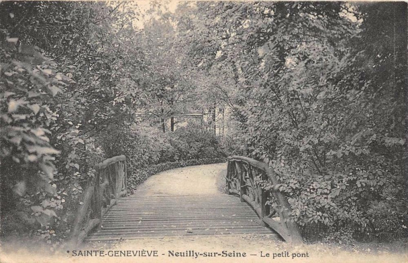 Carte postale ancienne Neuilly Sur Seine Le Petit Pont à Neuilly-sur-Seine