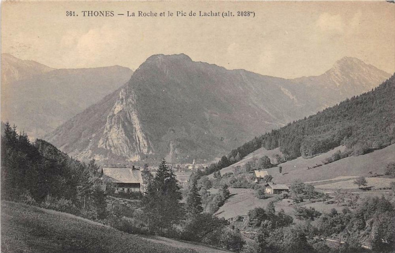 Carte postale ancienne Thones La Roche Et Pic De Lachat à Thônes