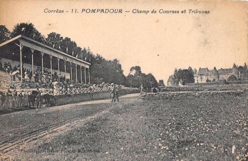 Carte postale ancienne Pompadour Champ De Courses