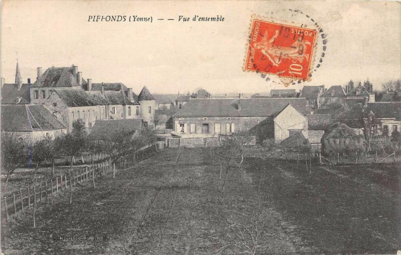 Carte postale ancienne Piffonds Vue D'Ensemble à Piffonds