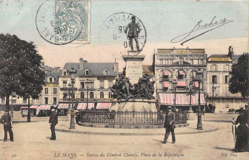 Carte postale ancienne Le Mans Statue Du General Chanzy Place Republique au Mans