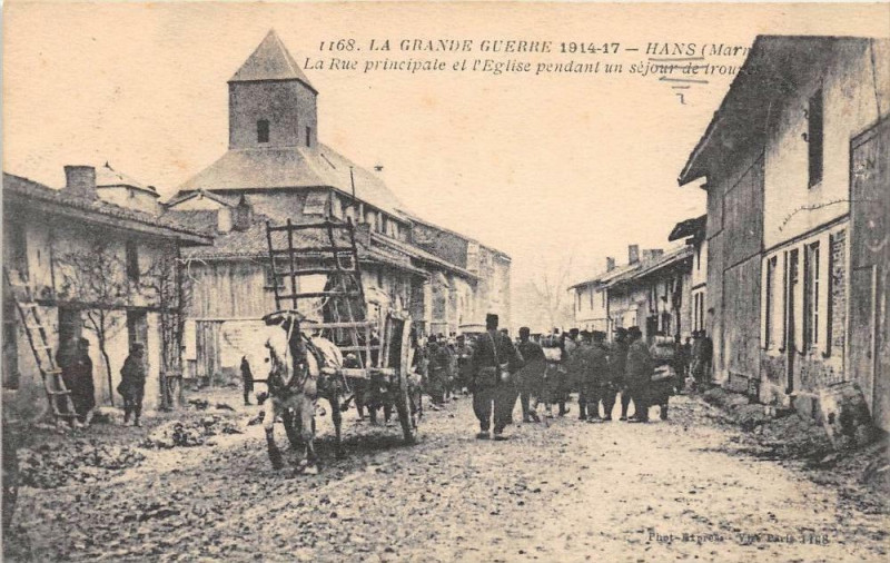Carte postale ancienne Hans La Rue Principale Eglise à Hans