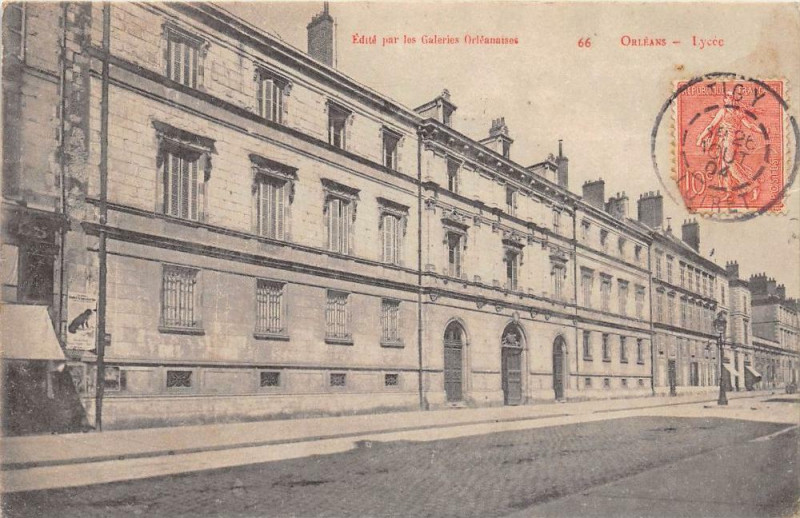 Carte postale ancienne Orleans Lycee à Orléans