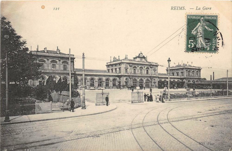 Carte postale ancienne Reims La Gare à Reims