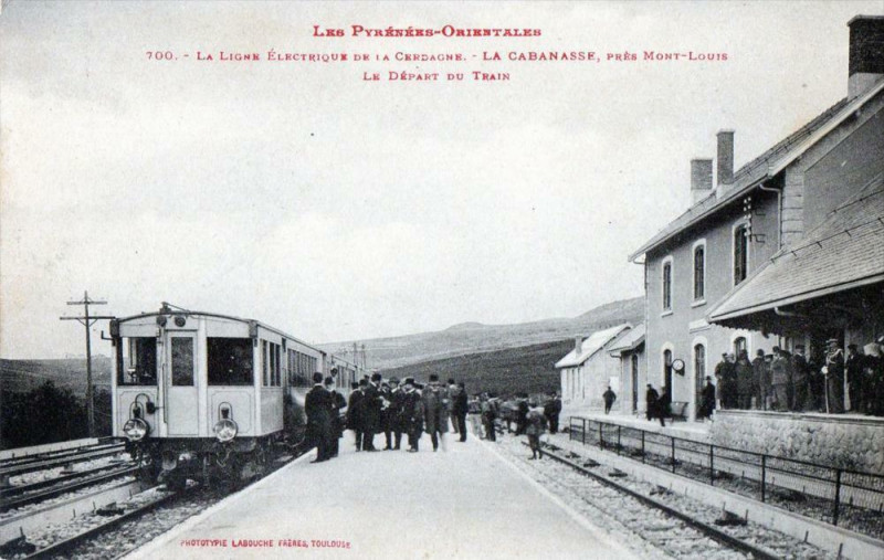 Carte postale ancienne La Ligne Electrique De La Cerdagne La Cabanasse Le Depart Du Train (Gros à La Cabanasse