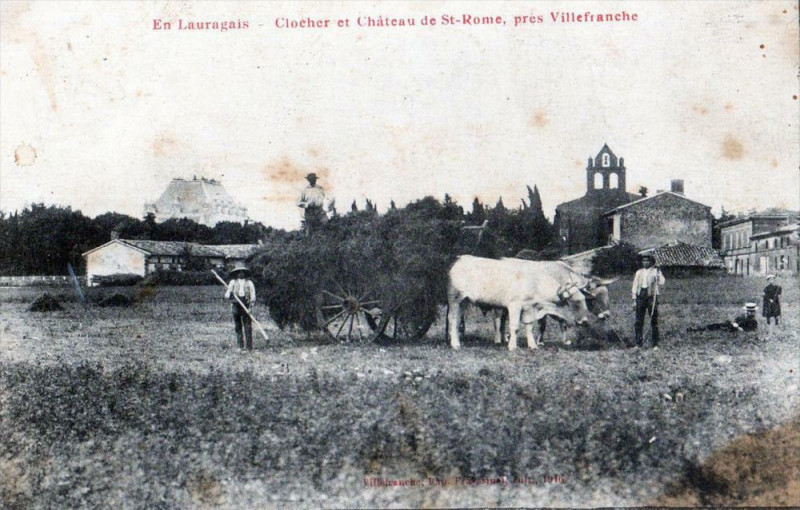 Carte postale ancienne En Lauragais Clocher Et Chateau De Saint-Rome Pres Villefranche (Scene D'Agr à Saint-Rome