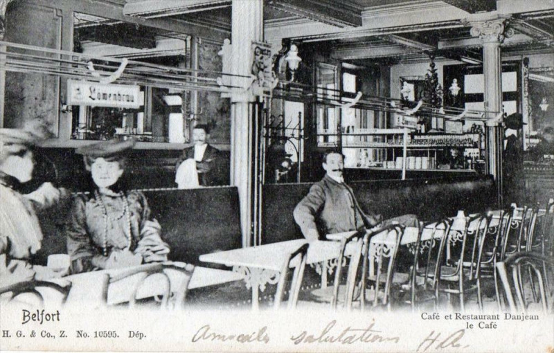 Carte postale ancienne Belfort Cafe Restaurant Danjean Le Cafe (dos non divisé) (Bar Commerce An à Belfort