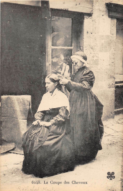 Carte postale ancienne La Coupe Des Cheveux (Cpa Metier