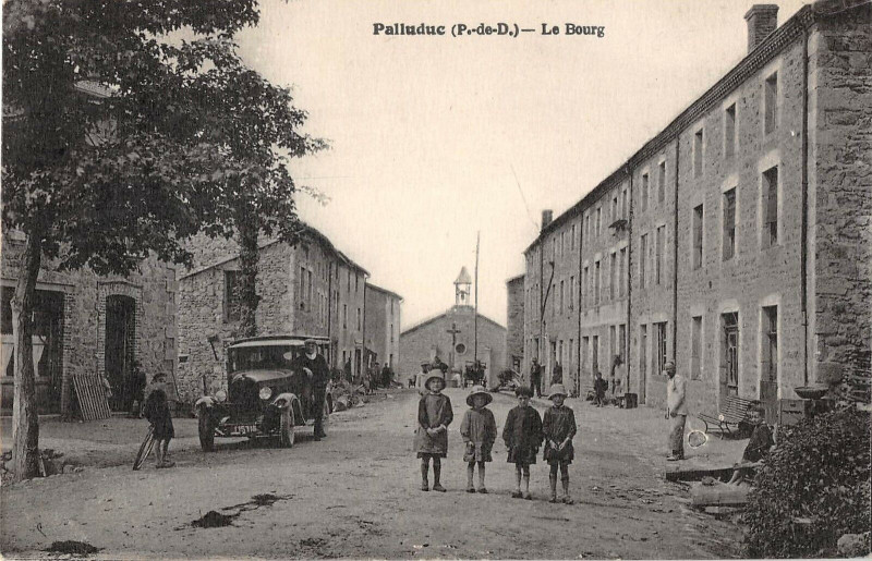 Carte postale ancienne Palladuc Le Bourg à Palladuc