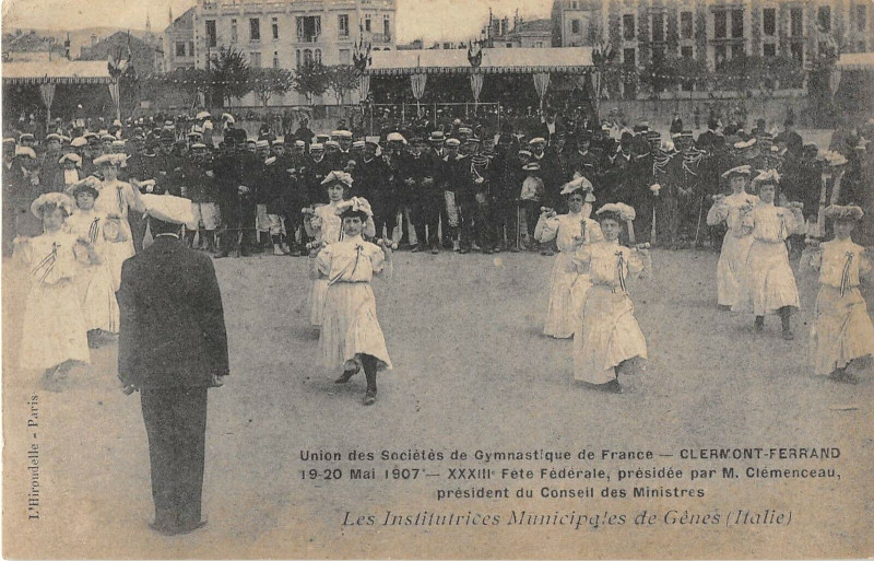 Carte postale ancienne Clermont Ferrand Union Societe Gymnastique Les Institutrices Municipales à Clermont-Ferrand