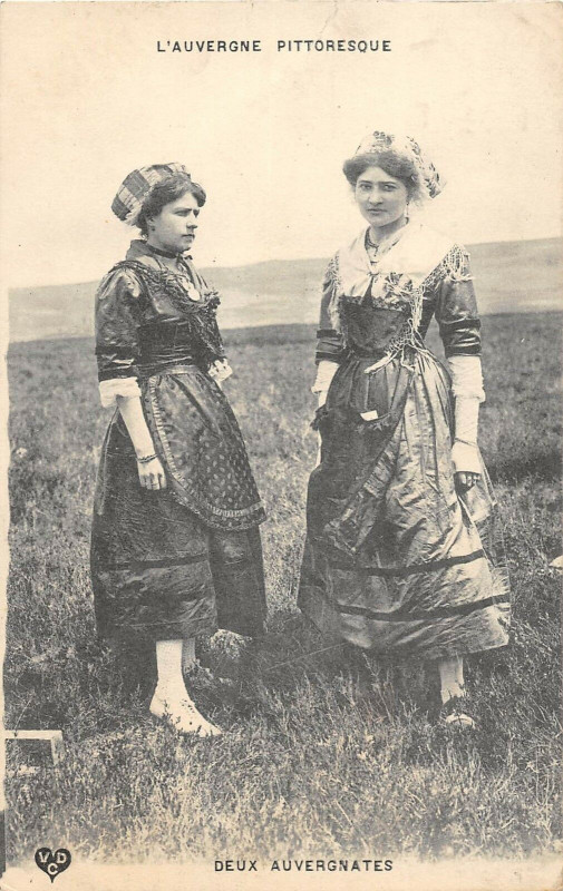 Carte postale ancienne L'Auvergne Deux Auvergnates