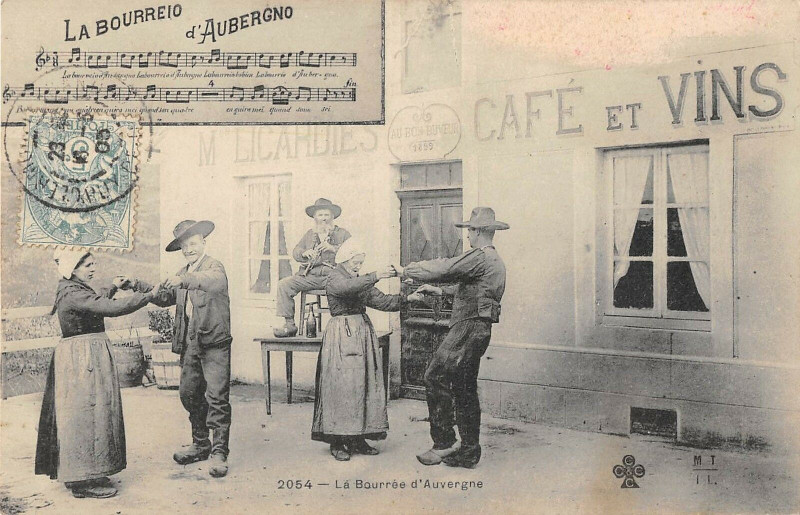 Carte postale ancienne La Bourree D'Auvergne Cafe Et Vins