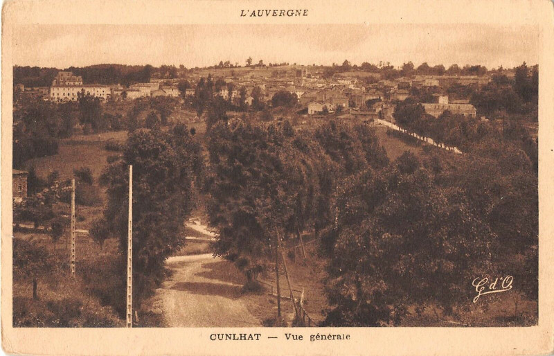 Carte postale ancienne Cunlhat Vue Generale à Cunlhat