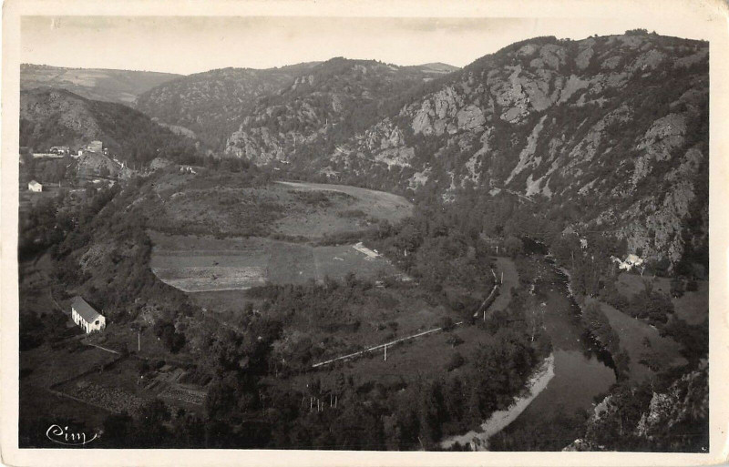 Carte postale ancienne Chateauneuf Les Bains La Presqu'Ile De Saint-Cyr Vue De La Croix Rouge