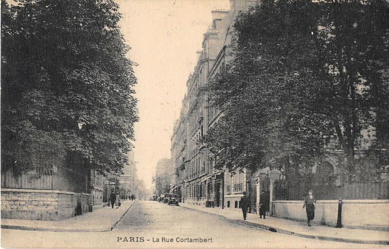 Carte postale ancienne La Rue Cortambert à Paris 16e