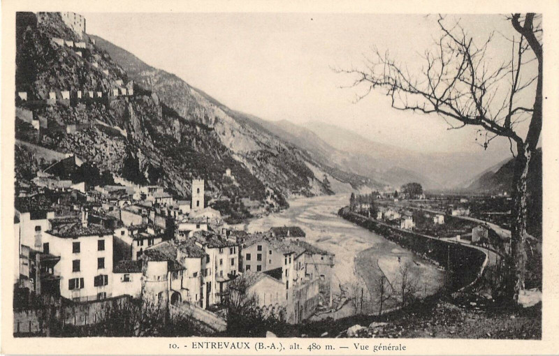 Carte postale ancienne Entrevaux Vue Generale à Entrevaux