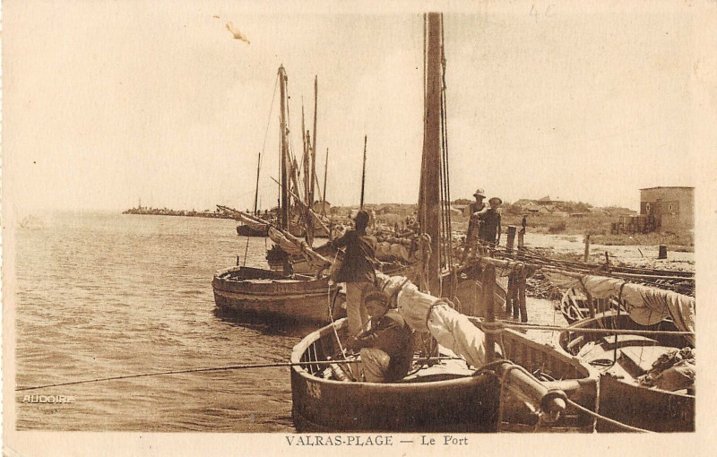 Carte postale ancienne Valras Plage Le Port à Valras-Plage