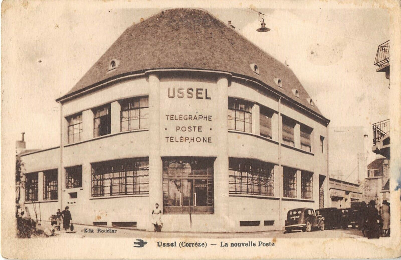 Carte postale ancienne Ussel La Nouvelle Poste à Ussel