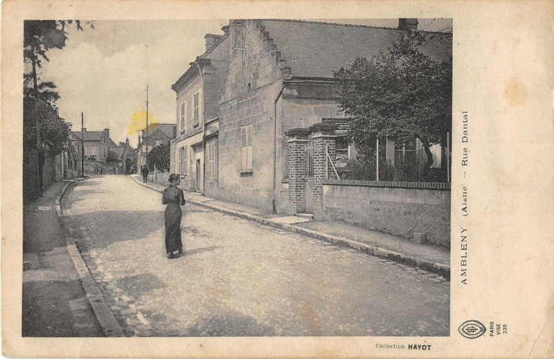 Carte postale ancienne Ambleny Rue Dantal à Ambleny