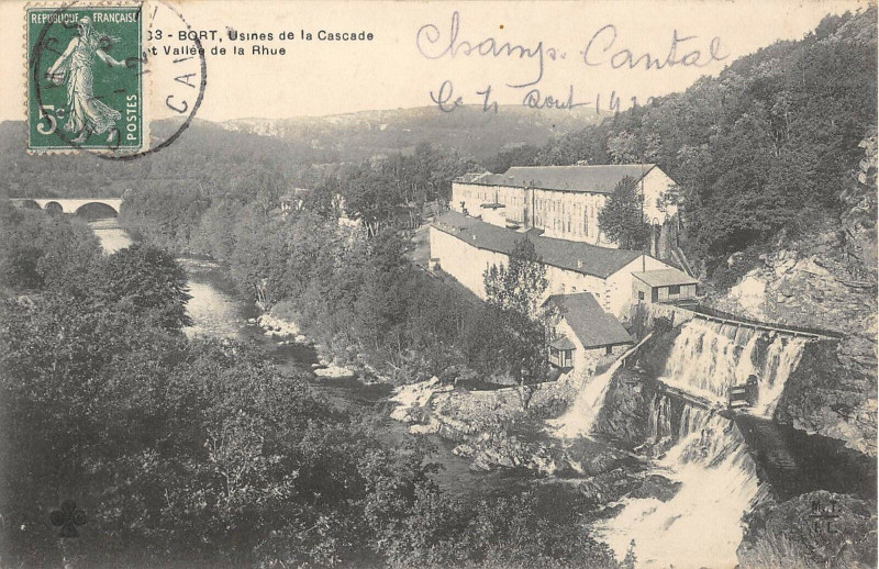 Carte postale ancienne Bort Usines De La Cascade Vallee De La Rhue