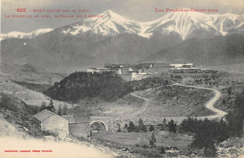Carte postale ancienne Mont Louis La Citadelle à Mont-Louis