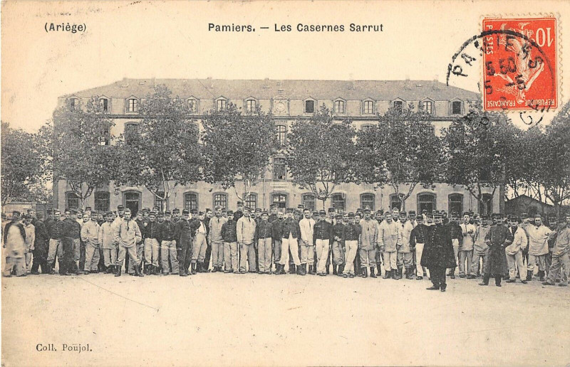 Carte postale ancienne Pamiers Les Casernes Sarrut (cliché rare à Pamiers