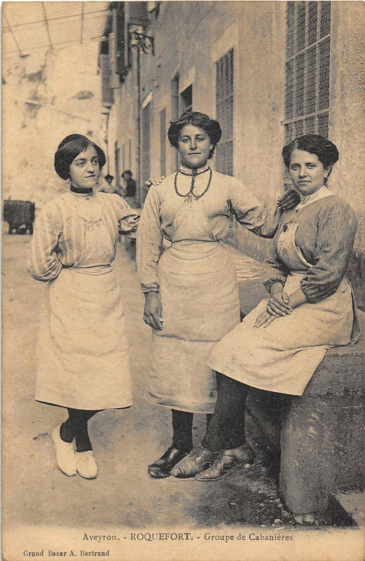 Carte postale ancienne Roquefort Groupe De Cabanieres