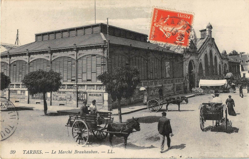 Carte postale ancienne Tarbes Le Marche Brauhauban à Tarbes