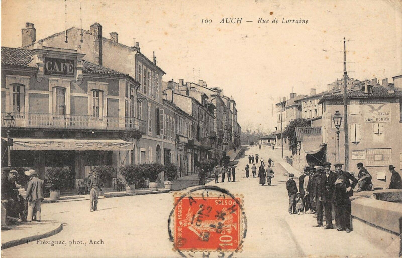 Carte postale ancienne Auch Rue De Lorraine à Auch