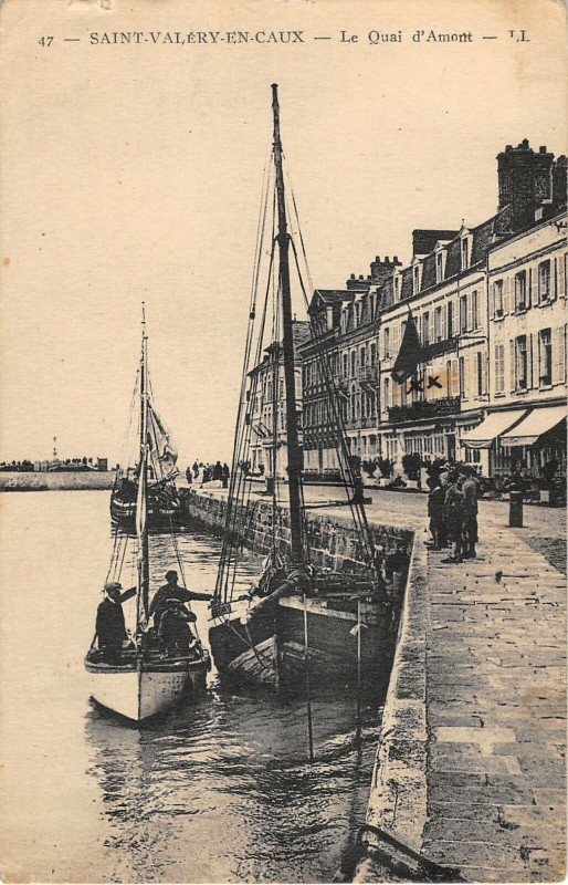 Carte postale ancienne Saint Valery En Caux Le Quai D'Amont à Ry