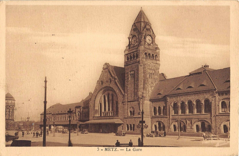 Carte postale ancienne Metz La Gare à Metz