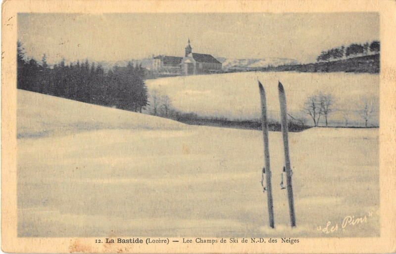Carte postale ancienne Labastide Les Champs De Ski De N.d.des Neiges