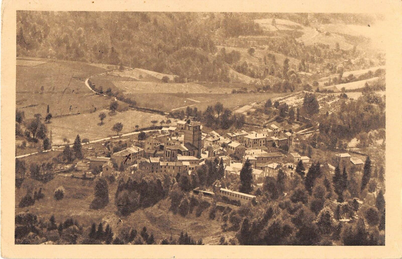 Carte postale ancienne Job Vue Generale Les Chabriers Dans La Vallee à Job