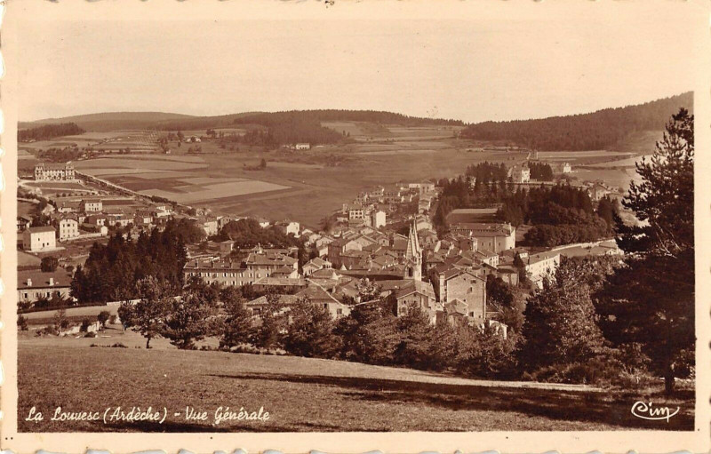 Carte postale ancienne La Louvesc Vue Generale