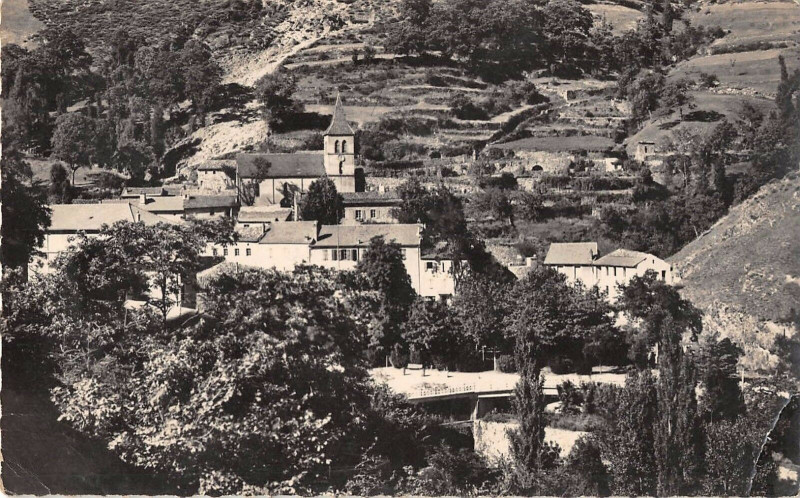 Carte postale ancienne Saint Laurent Les Bains Vue Generale