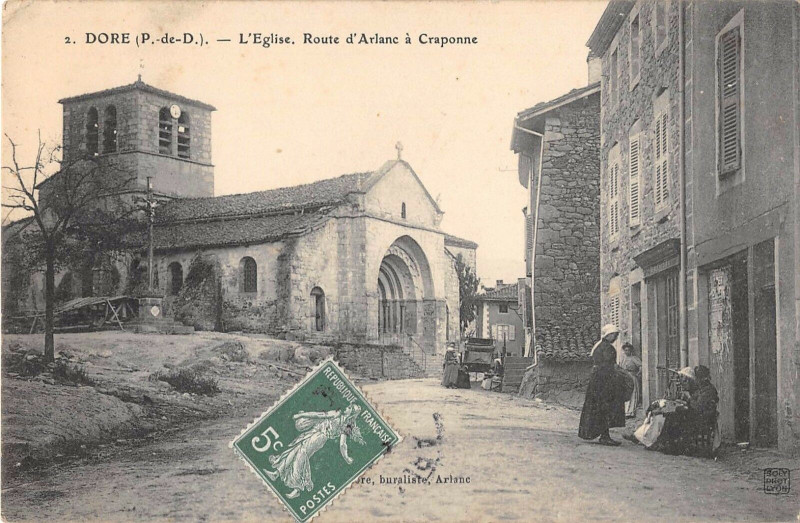 Carte postale ancienne Dore L'Eglise Route D'Arlanc A Craponne à Arlanc