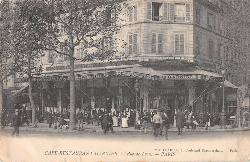 Carte postale ancienne Paris XIIe Cafe Restaurant Garnier Rue De Lyon A Paris à Paris 12e