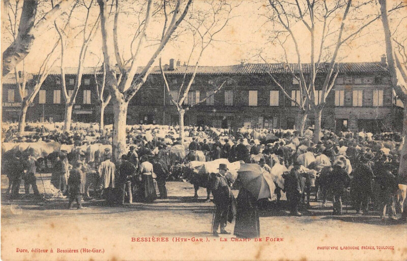 Carte postale ancienne Bessieres Le Champ De Foire (cliché rare à Bessières