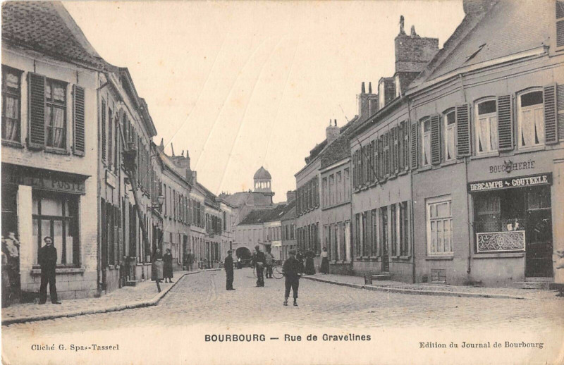 Carte postale ancienne Bourbourg Rue De Gravelines à Bourbourg