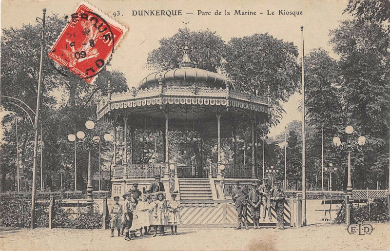 Carte postale ancienne Dunkerque Parc De La Marine Le Kiosque à Dunkerque