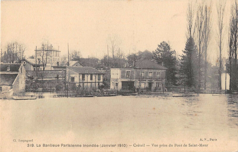 Carte postale ancienne La Banlieue Inondee Creteil Vue Prise De Saint Maur à Créteil