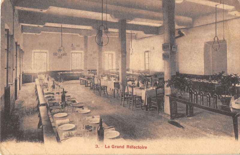 Carte postale ancienne Calimont Les Saint-Pol College Ecole Le Grand Refectoire