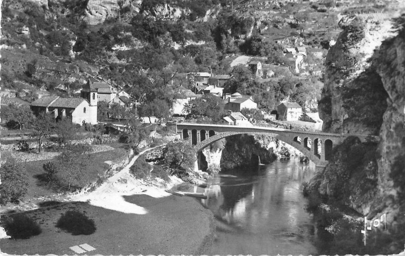 Carte postale ancienne Saint Chely Du Tarn