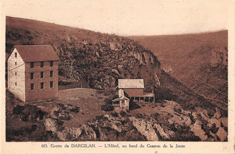 Carte postale ancienne Grotte Dargilan L'Hotel