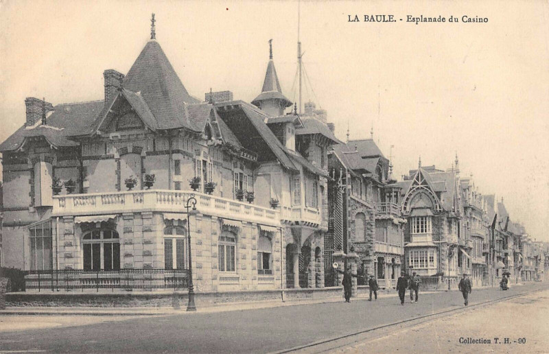 Carte postale ancienne La Baule Esplanade Du Casino