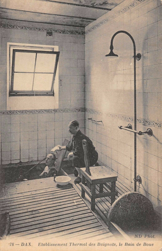 Carte postale ancienne Dax Le Bain De Boue à Dax