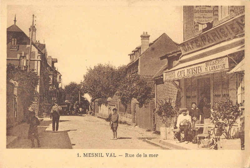 Carte postale ancienne Mesnil Val Rue De La Mer